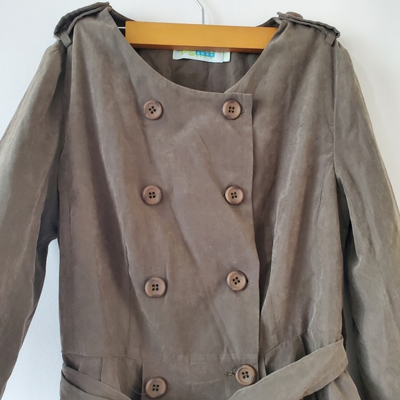 Dress style trench coat - Picture 4 of 9